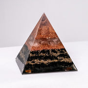 "Himmelsschatten" – Orgonitpyramide (Nr. 1)